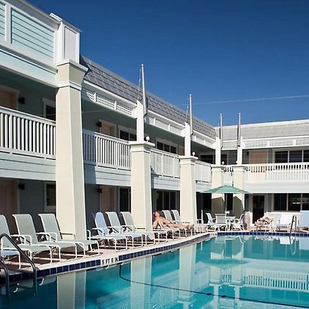 Resort Sixty-Six Holmes Beach Bagian luar foto